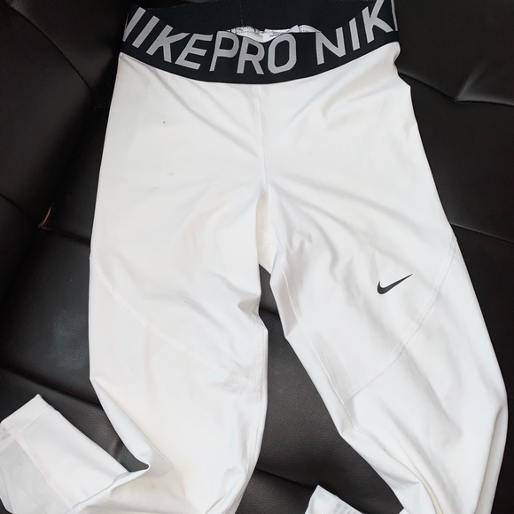 Nike Pro leggings - Picture 2 of 2
